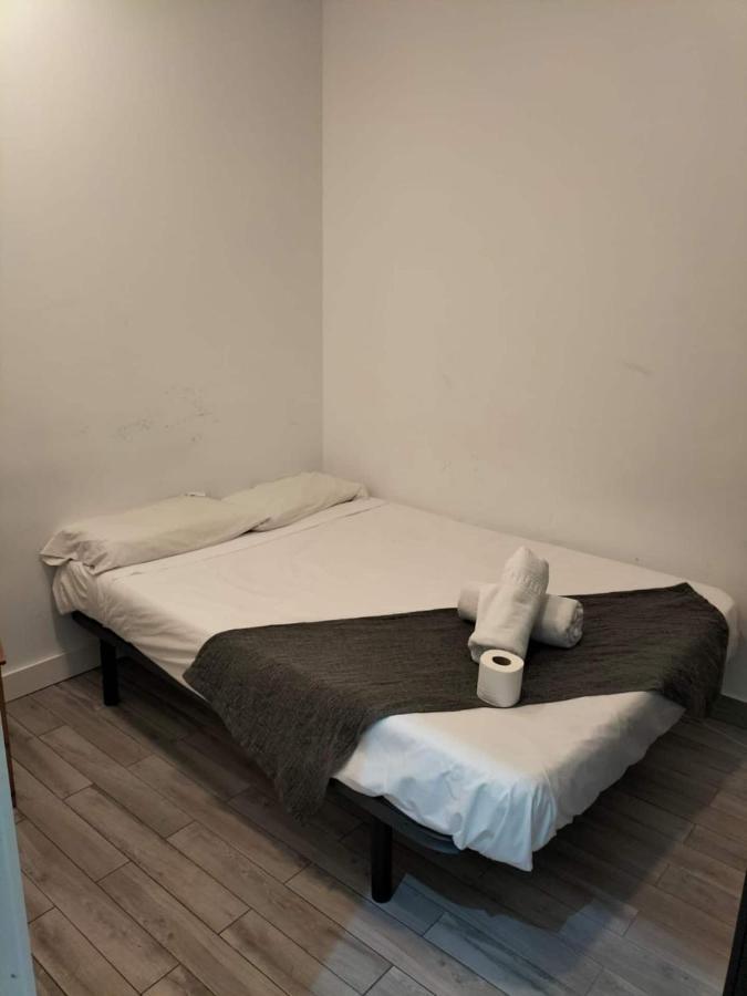 Arce Habitaciones Madrid Kültér fotó